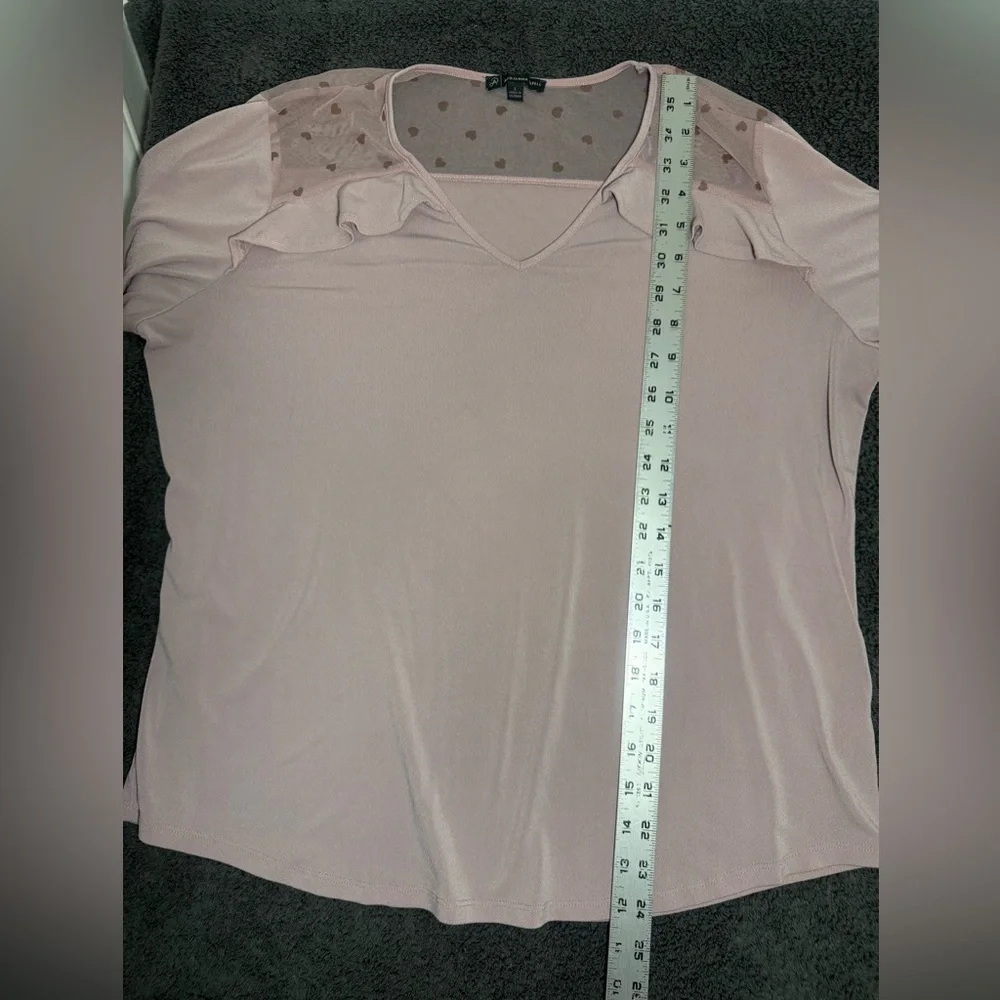 Adrianna Papell Blush/Lavendar Heart Detail Blouse - Picture 5 of 5